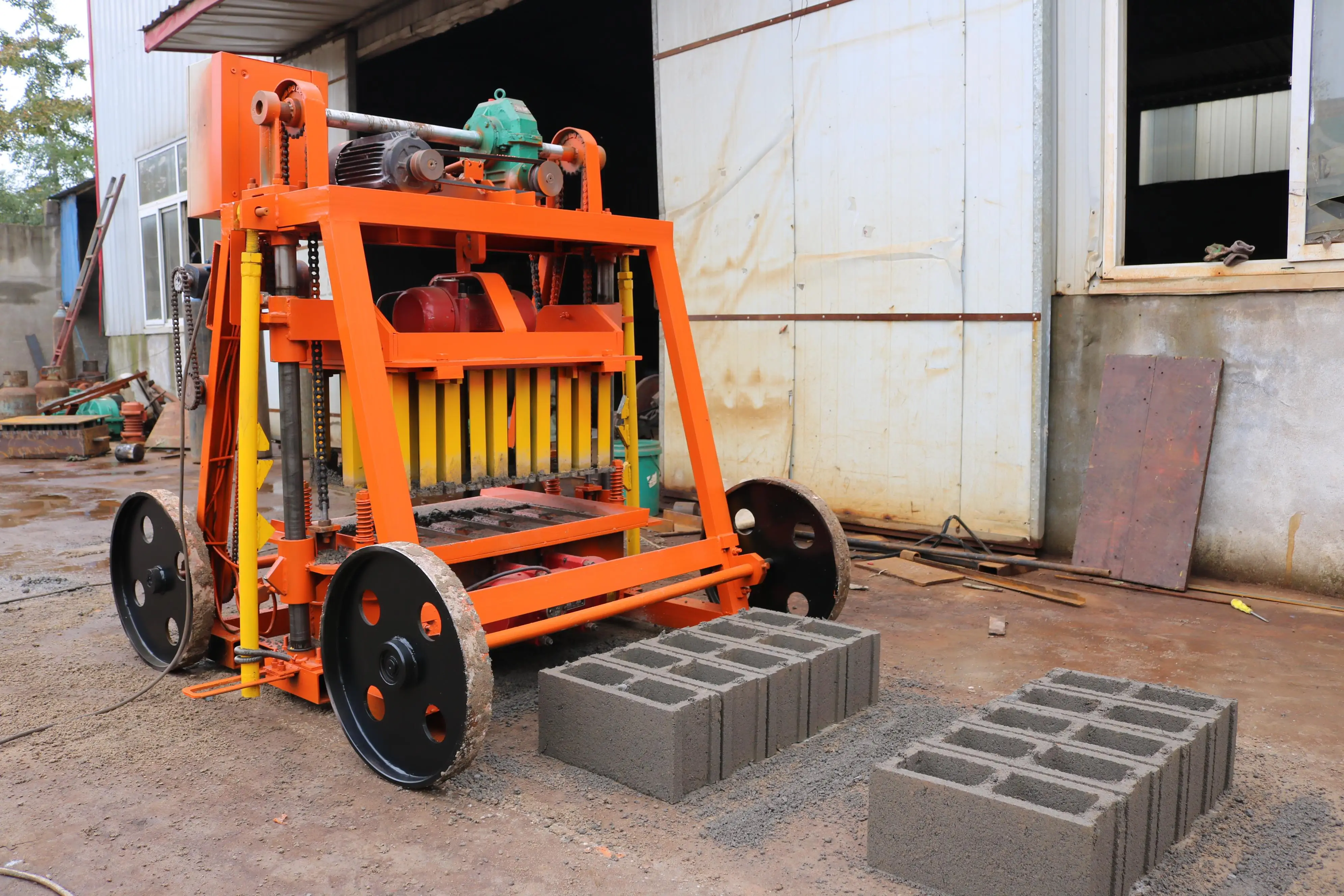Movable Egg Laying Brick Block Molding Machine QMY 4-45