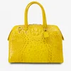 Amarillo fluorescente