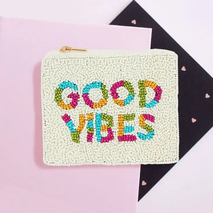 Latest Design Hand Pouch Beaded Embroidered Seed Bead Handmade Coin Purse Fashion Bag with Customized Color for Women and Girl