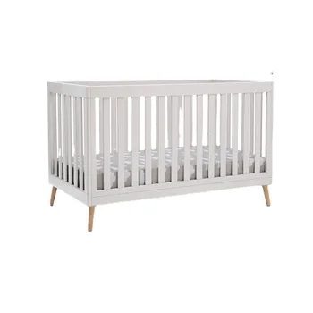 European and American Solid Wood Baby Crib Modern Multifunctional Movable Toddler Bed with Multi-Level Splicing for Newborns