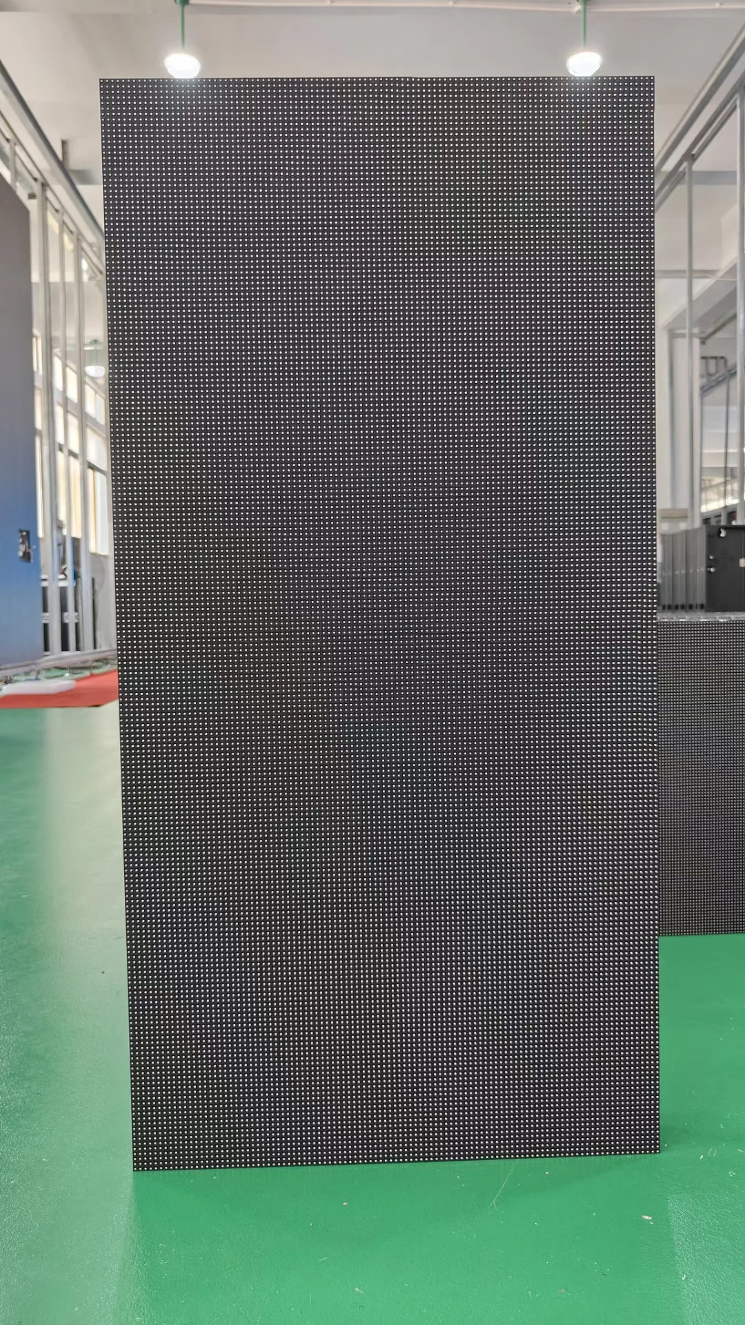 Ultra HD Slim P2.604mm Indoor Portable LED Rental Screen with 192*192 Resolution 160° View Angle and 100000 Hours Lifespan