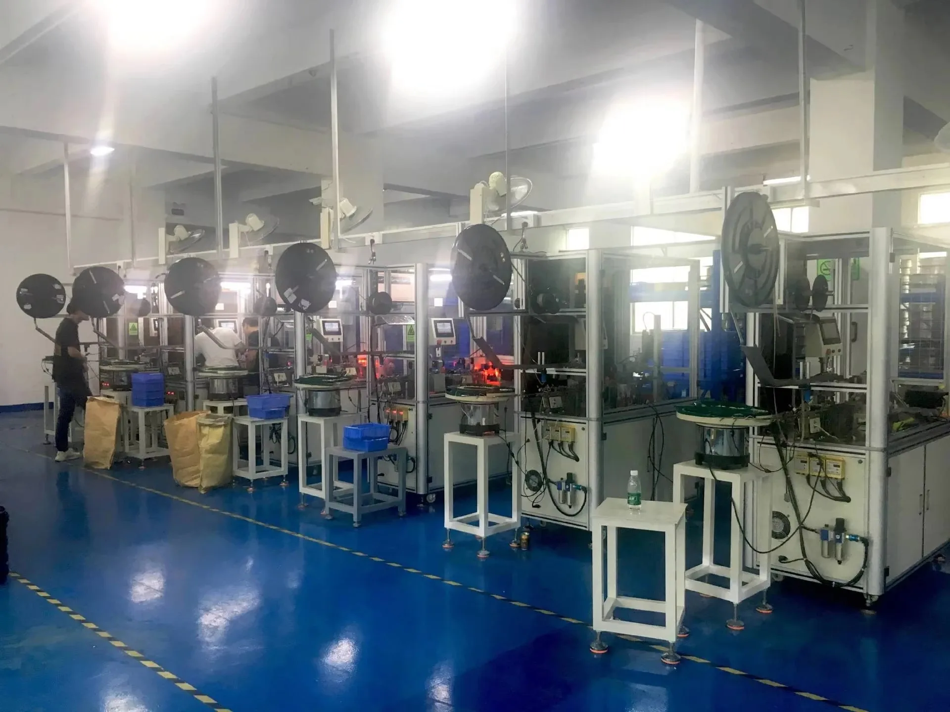 Funda para móvil retro 3d clásica con cordón para iphone_voghion.com