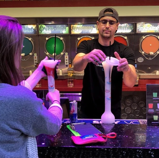 Customized 700ml 24oz Promotional Baseball Bat Shaped Beer Cups Stand