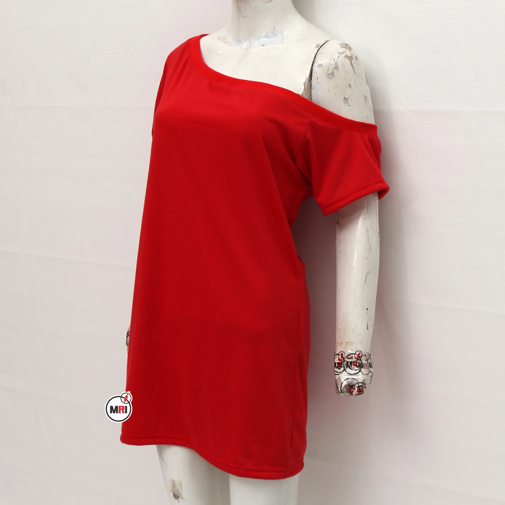 Red Color Ladies Cold Shoulder Top High Quality Custom Made Comfortable Women off Shoulder Dress Made in Pakistan Red Color Ladies Cold Shoulder Top High Quality Custom Made Comfortable Women off Shoulder Dress Made in Pakistan