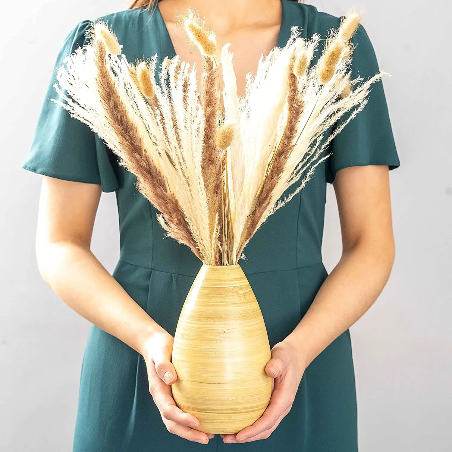 Vase japonais Awaji en céramique noire et bambou tressé