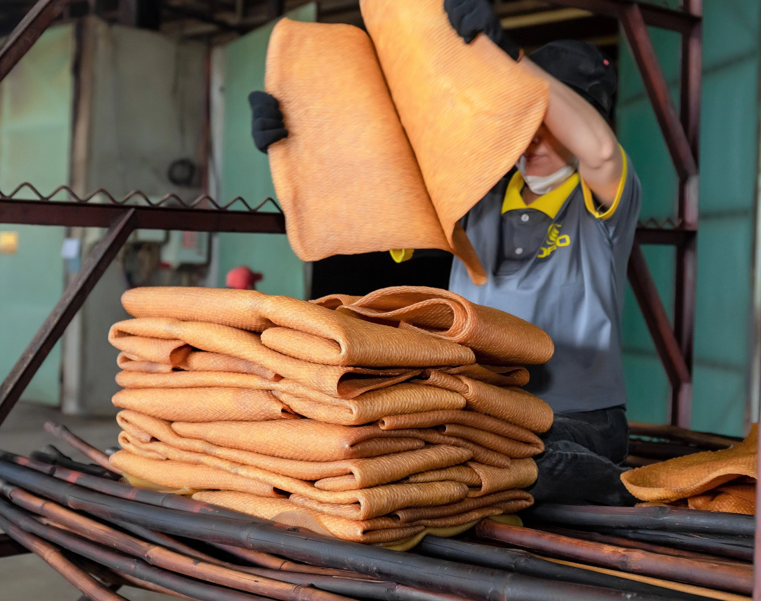 White Rubber Latex Complete To Be Smoked Rubber Sheets From Direct