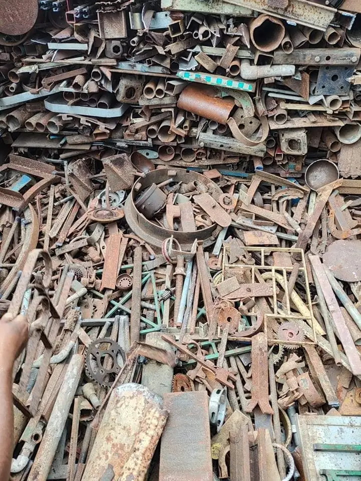 High Quality Cast Iron Scrap with 99% Fe Content US Origin Model T2290KWT-48 Weight 20 Available in Bulk and Retail