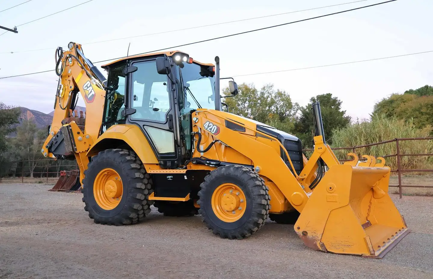 2021 CAT 420 4x4 Backhoe Loader Bucket Hydraulic Thumb Hydraulic 260 Hours 4.1 Wheel Loader United States Front Loader Tractor