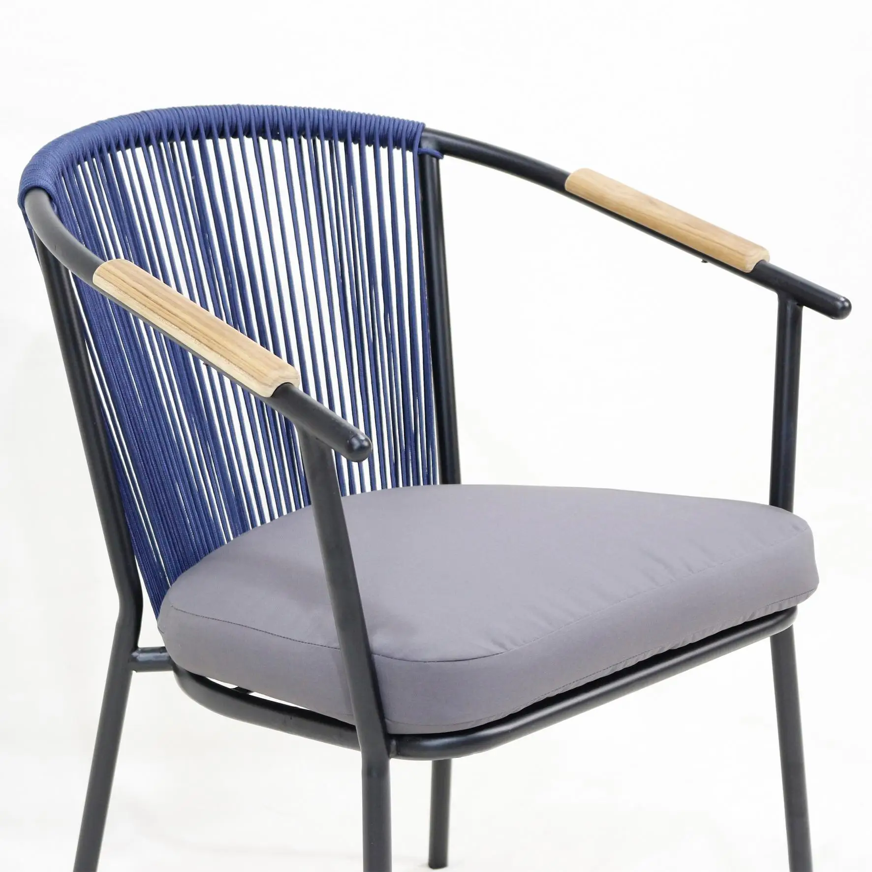 CH Factory - Weather-Resistant Outdoor Chairs for All-Season Use