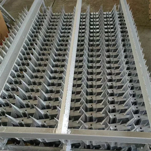Diagonal Razor Wall Decorative Wall Spikes - Sharp Anti-Climbing Security Fences