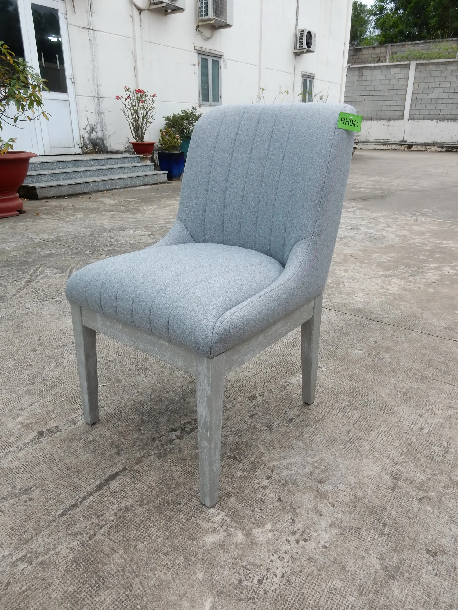 Wholesale Luxury Dining Chair Upholstered Chairs Wooden Umber Color