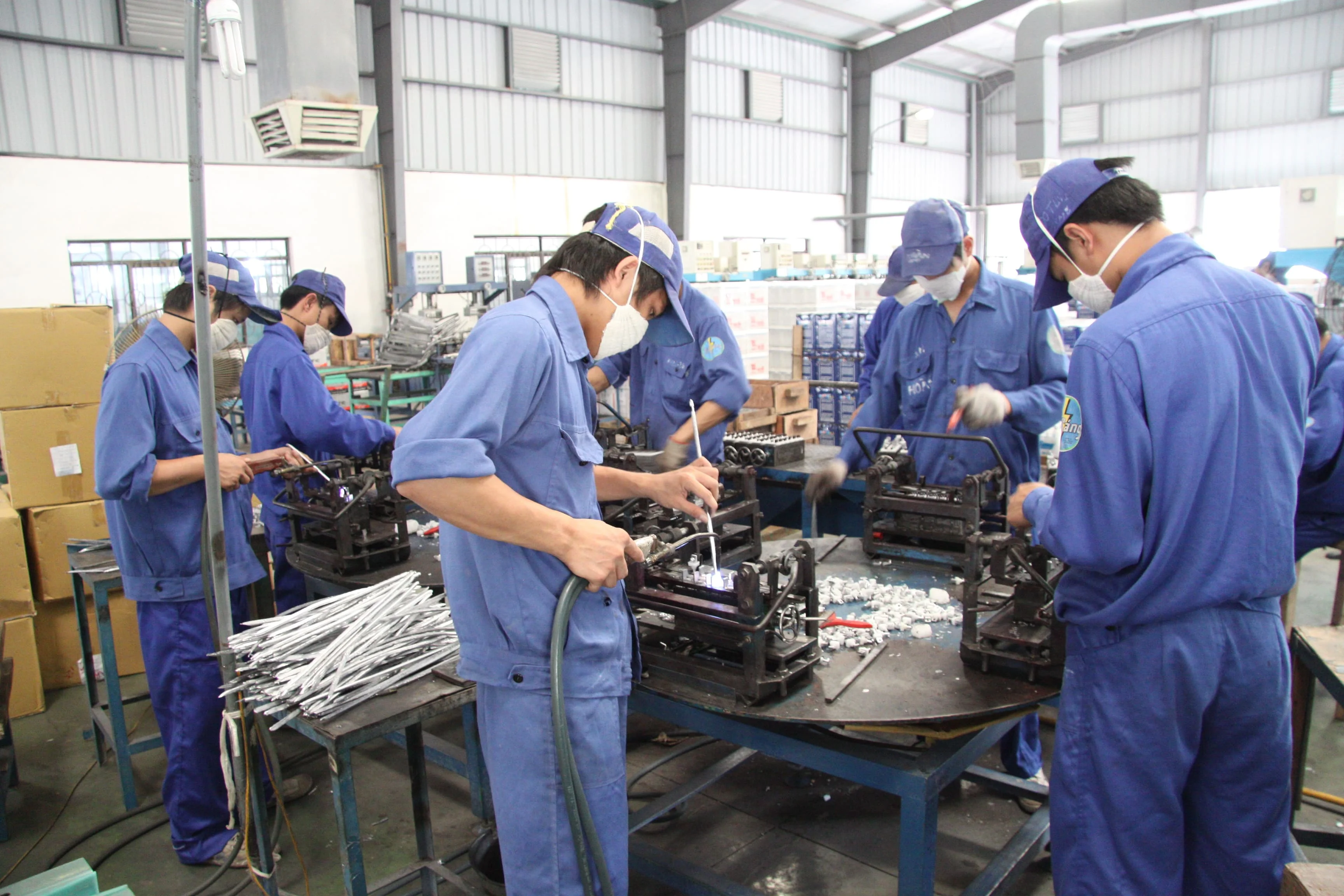 12 Volt 70 Ah Vrla Battery For Industrial Made In Viet Nam Hot Sale