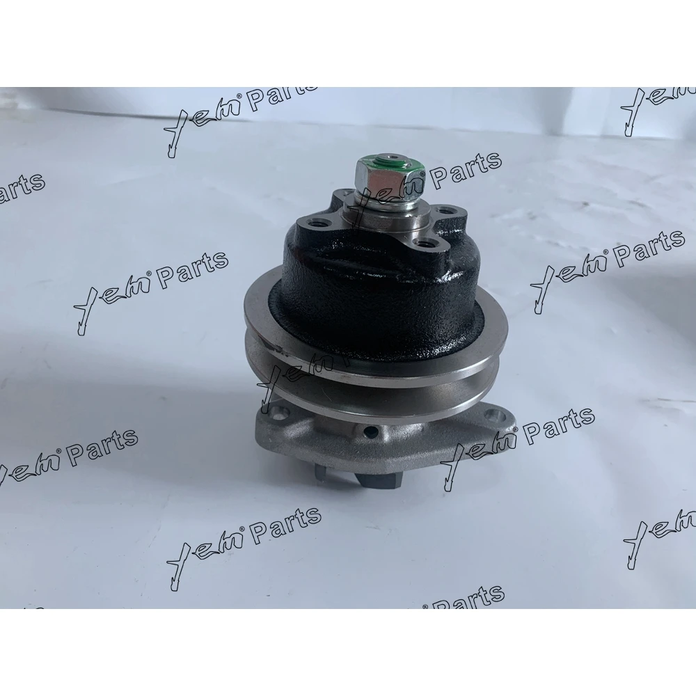 M4500DT 15606-73030 Water Pump for Kubota High Performance Engine Parts