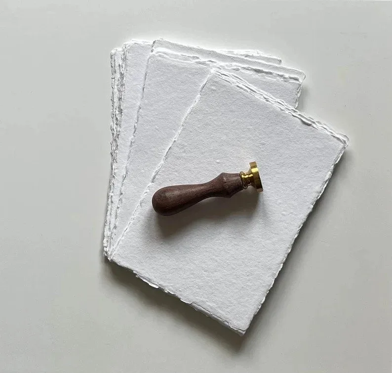 Белая хлопковая пригласительная бумага для свадебной