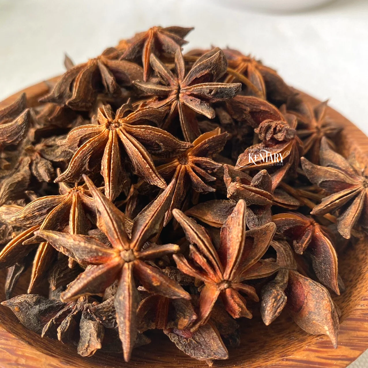 Large Quantities of Spring Star Anise Explosive Flavor 100% Pure Non-GMO Best Price From Vietnamese with Nutmeg and Chili