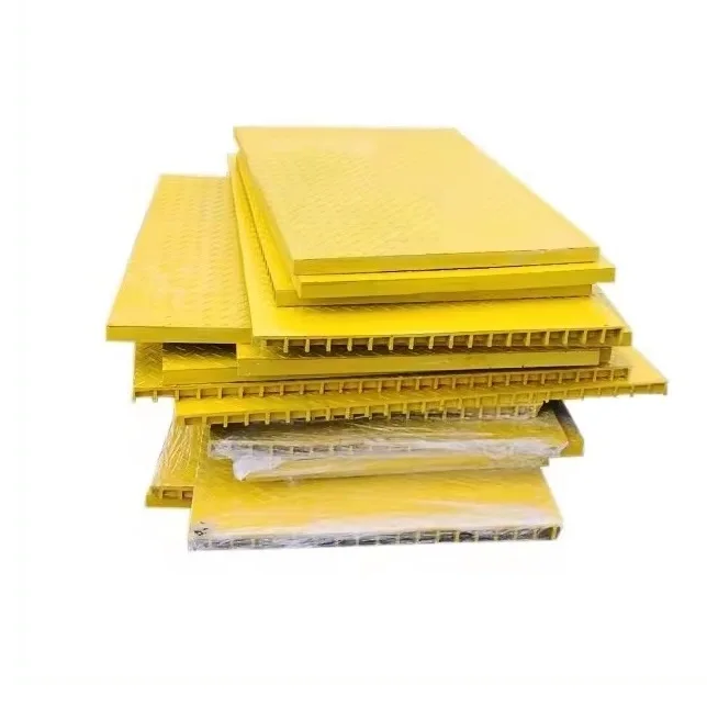 Композитный пластик несплавленный высокопрочный из стекловолокна верхняя наружная пластина 1220x3660x30 мм с покрытием ФРП-решетка