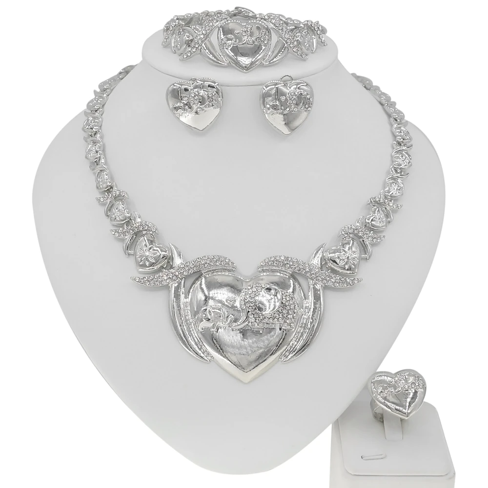 ラブブ正規品xスワロフスキー　HaveａseatQUQU 正規品ラブブ HaveaseatシークレットDuoDuoxスワロフスキーの通販 by