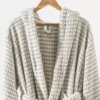 Pompon gris