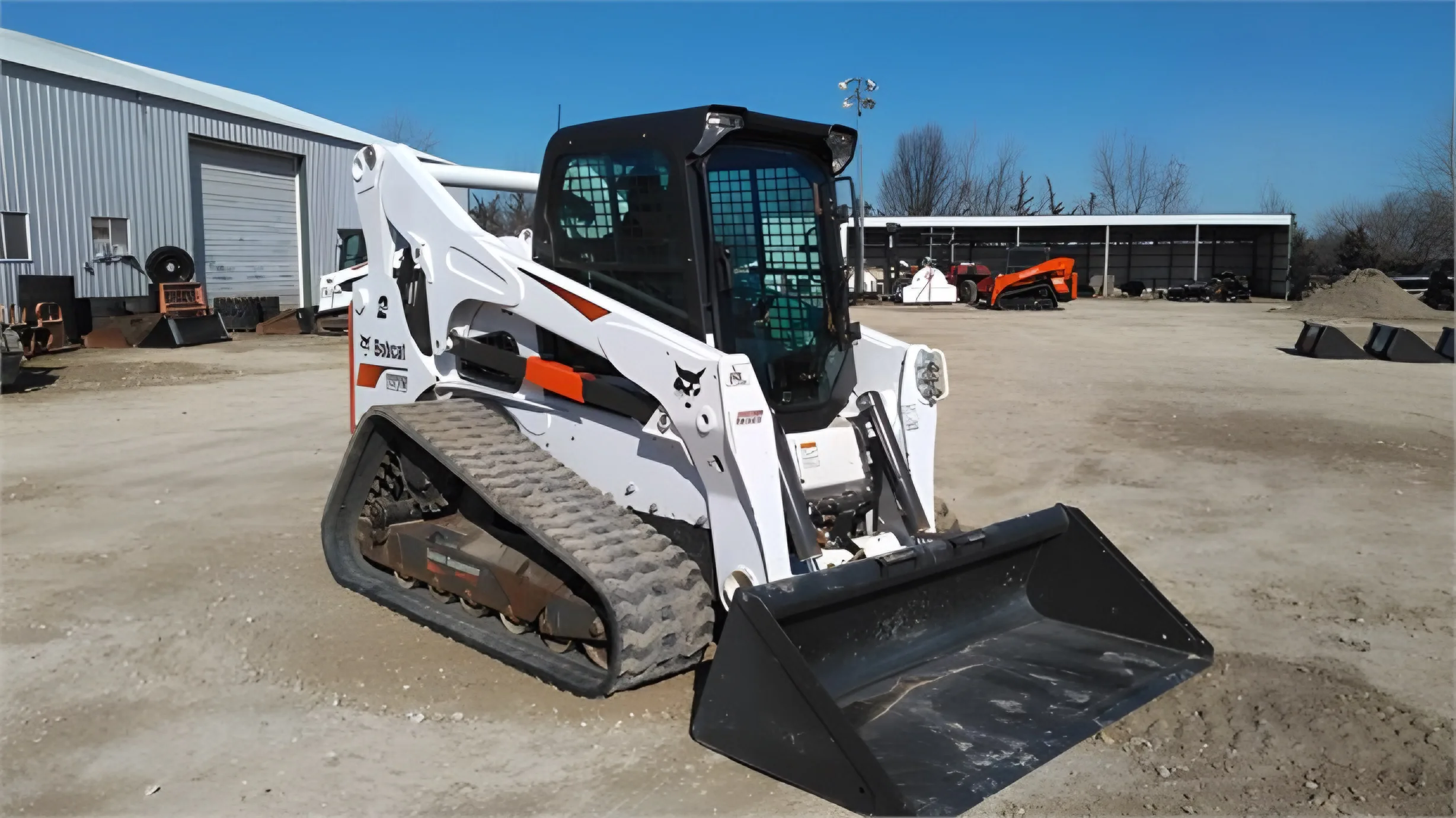 2021 Bobcat T870 Mini Loader High Efficiency EPA Approved Wheel Steer with Powerful Engine Bucket Attachment Used Condition