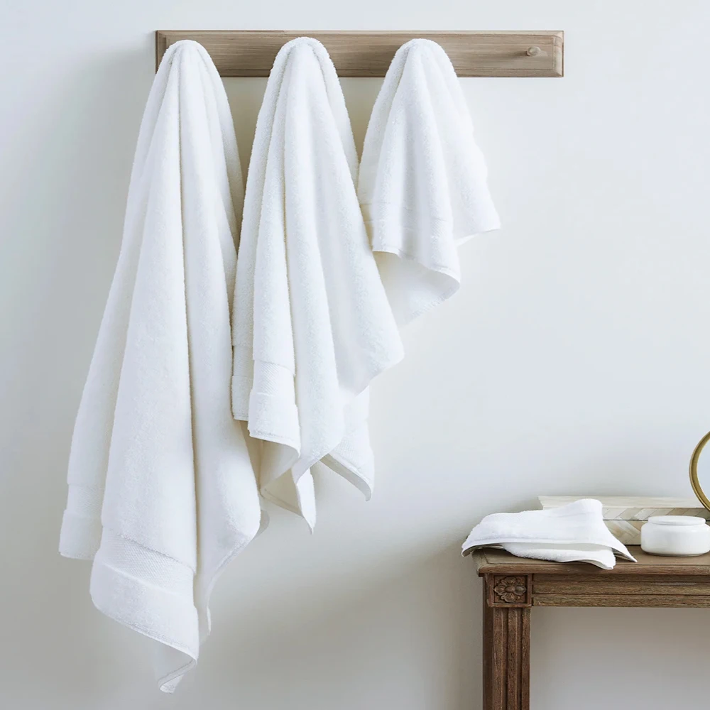 White Color Cotton Bath Towel Soft Durable Good Quality Durable Made In
