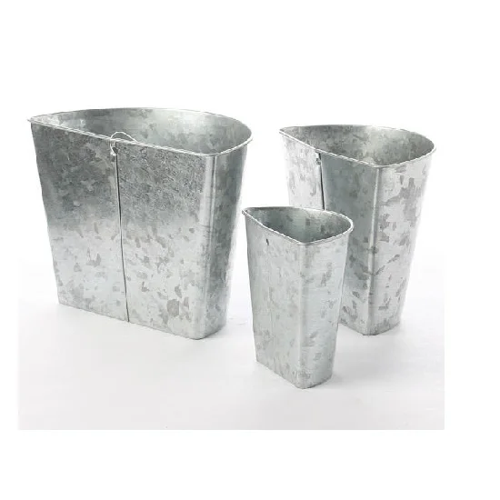 Vintage Galvanized Metal Watering Cane With Handle Home Garden Decoration Luxury Water Cane Planter for Sale in Wholesale Price