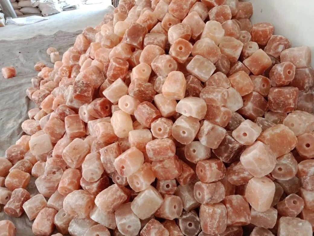 Sale Himalayano Da Leccare Per Animali - Con Corda Per Appendere Naturale E Ricco Di Minerali Per C 1109949