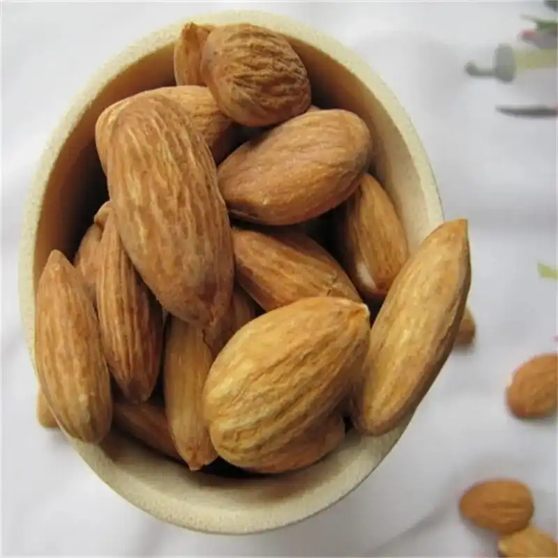 Nueces De Almendra Sells Fresh Healthy Large-Grain Almonds With a Strong Airtight Organic Almond Nuts