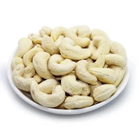 Natural Raw Cashew Nuts / Premium Dried Cashew Nuts