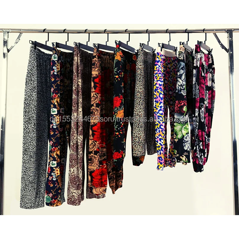 Used clothes GMBH (10).png