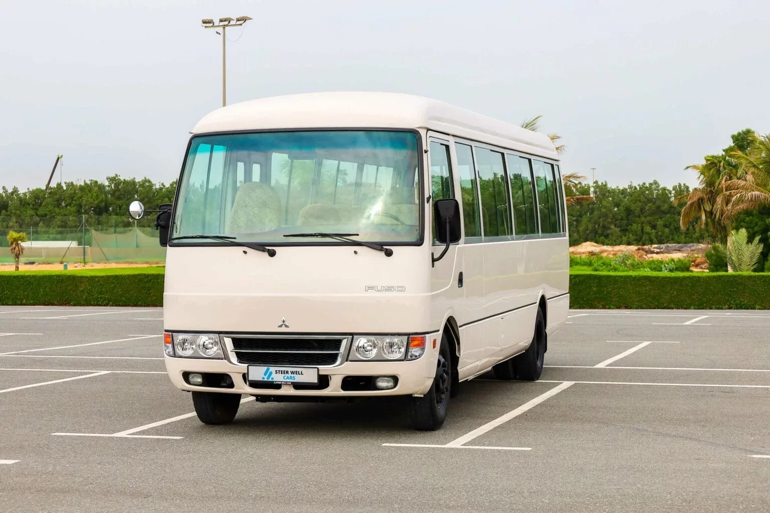 Used Mitsubishis Rosas 30 Seater Minibus Commercial Vehicle Diesel Front Engine Coaster Type with warranty 1 year.