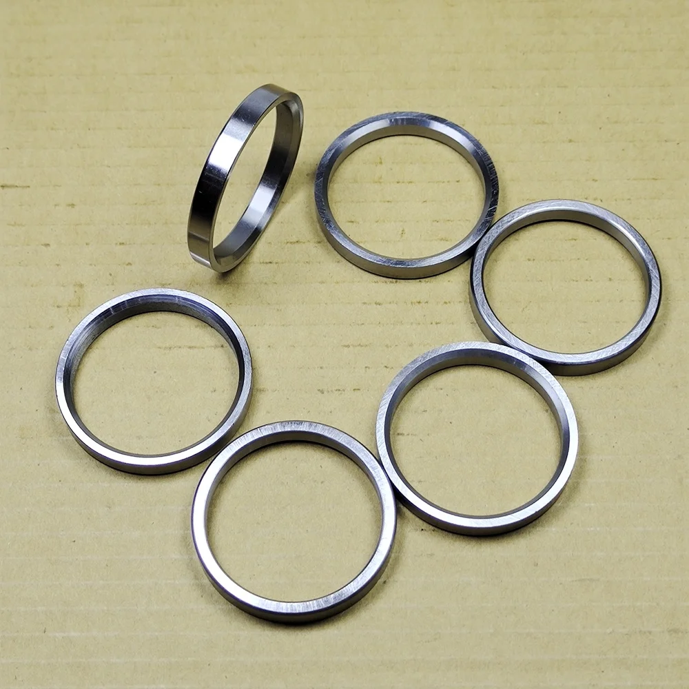 High Quality 6D16 Intake and Exhaust Valve Seat  Me013297 ME071303 for Excavator Tractor Diesel Engine Parts