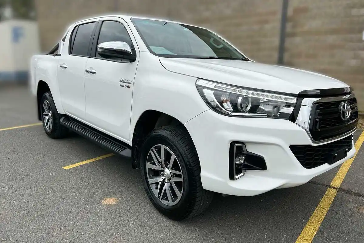 2022 2023 2024 USED CARS 2021 TOYOTA HILUX DOUBLE CABIN 4X4 PICKUP REVO DOUBLE CAB