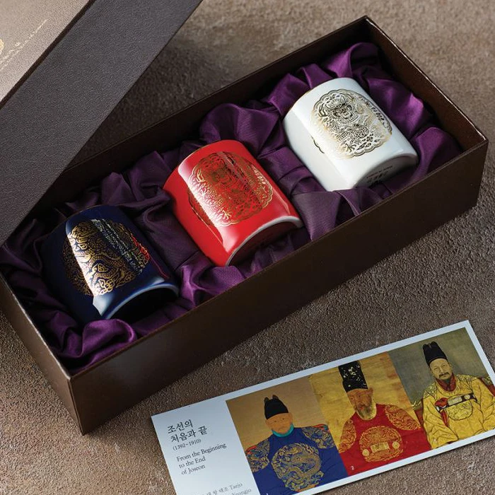 Set regalo promozionale con tazza a forma di veste del drago reale coreano, tazze in vetro di lusso di alta qualità con stampa rotocalco, stile tradizionale coreano._voghion.com