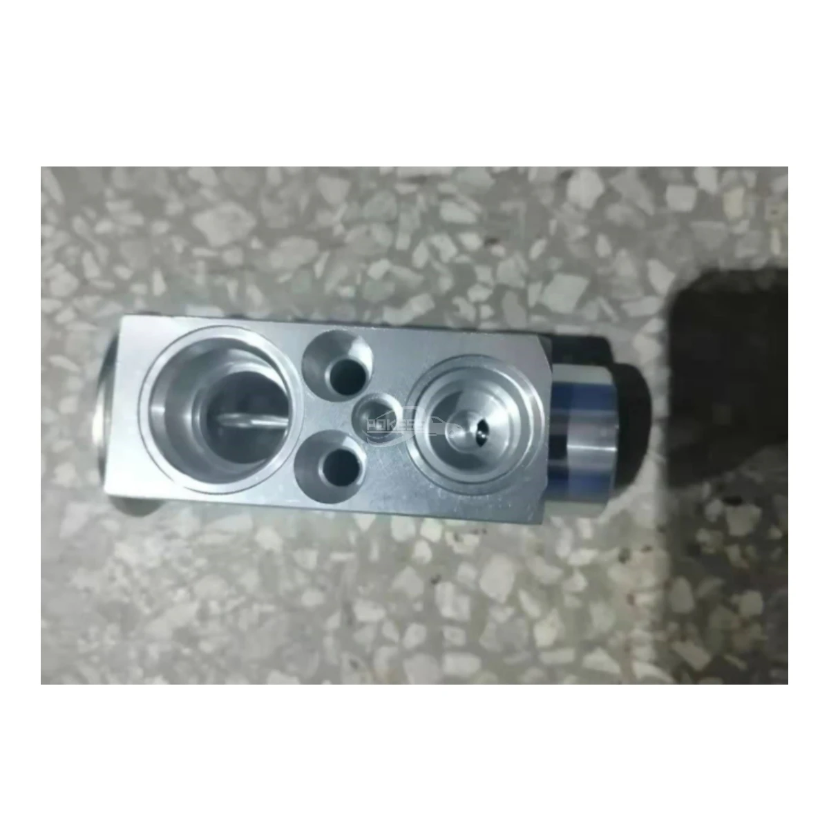 AV6N19849AB Expansion Valve/Air Pipe for Ford Kuga — 4