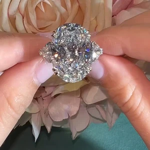 The Magnificent Oval We Created At d gleam jewels Looks Like Another Lucky Lady Is Rocking A Heavyweight Oval Three Stone Ring