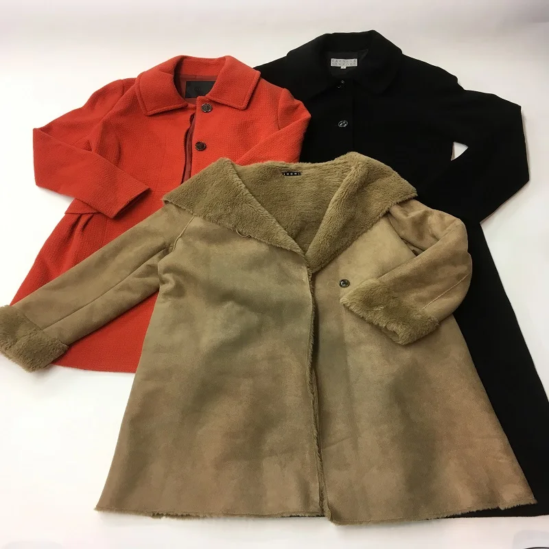 bales-of-second-hand-clothes-thrift-clothes-bales-vintage-jacket-for