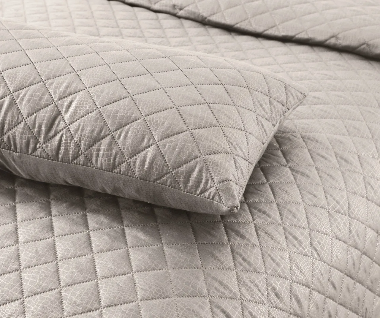 Custom Bed Linen Bedding Comforter Sets Luxury Emboss Bedspread Bedding