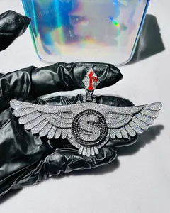 Hot Selling S Letter Wings VVS Moissanite Diamond Gold Plated Hip Hop Iced Pendant Rappers Party Luxury Jewelry