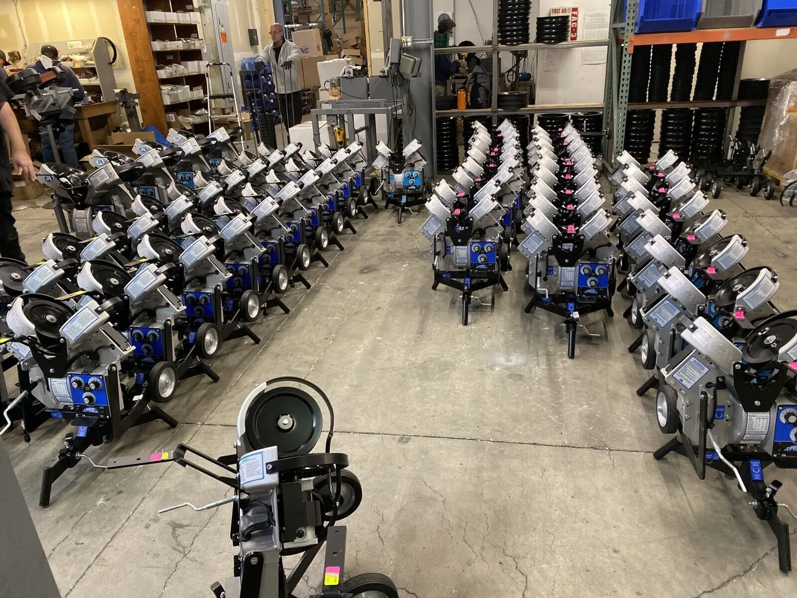 100 Genuine Hack Attack Jr Wheel Pitching Machine Factory Sealed Comes