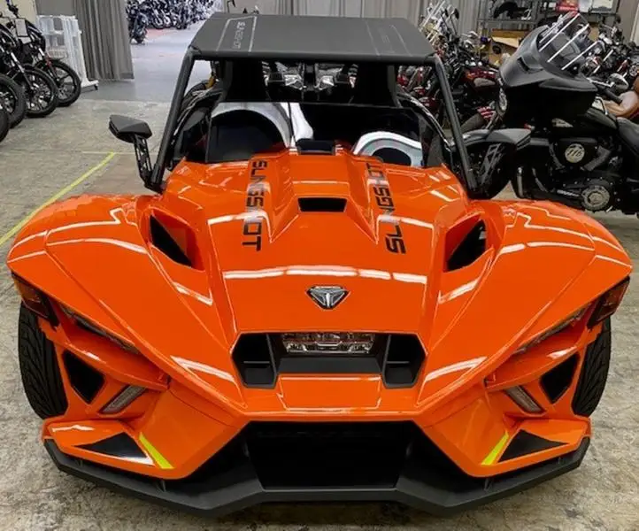 Polaris Slingshot Daily R ออโต้ไดรฟ์พร้อมส่งปี 2022 Diy อุตสาหกรรม Buy เอทีวี Product on