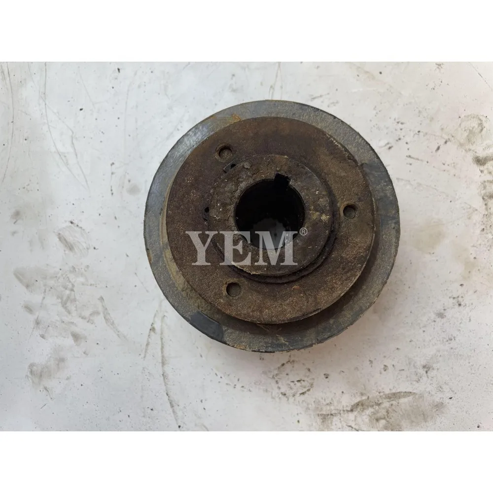 V2203 Crankshaft Pulley for Kubota Construction Machinery Parts