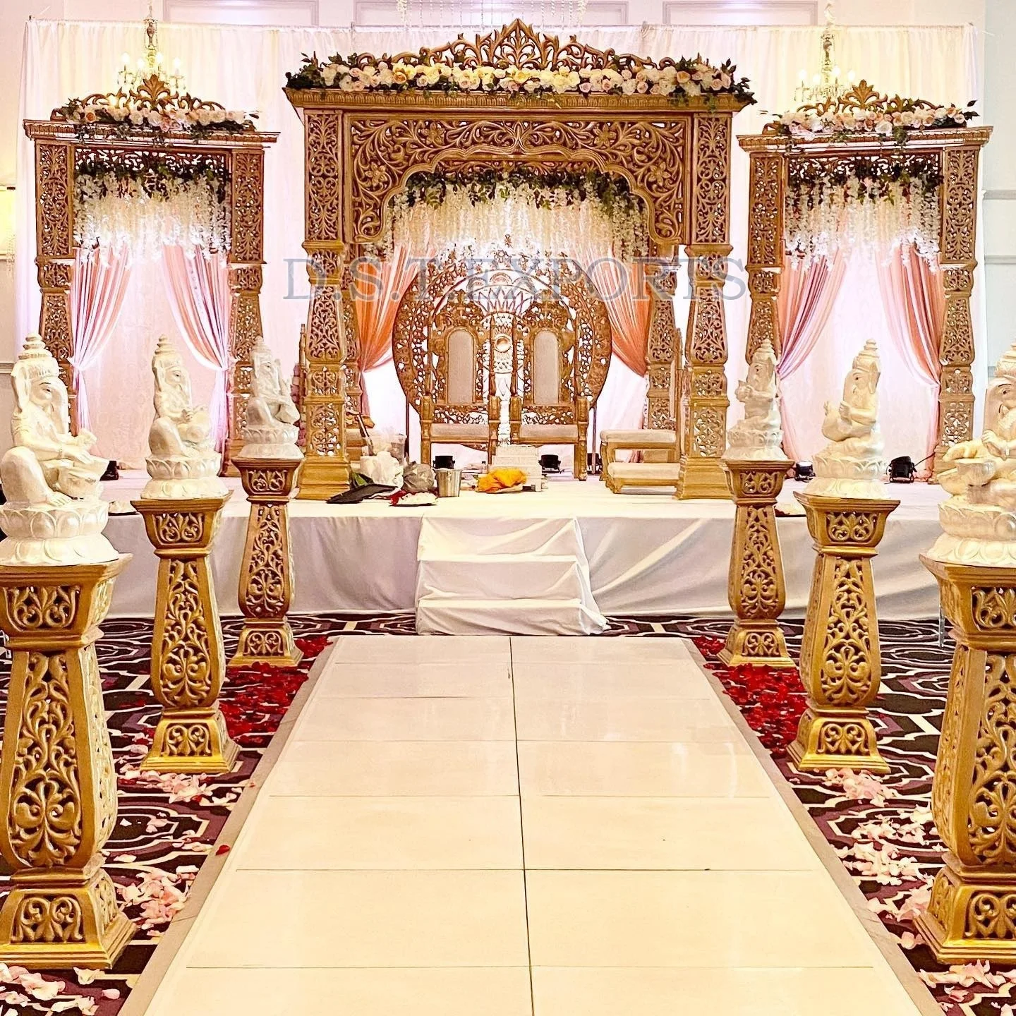 Grand Wedding Tirupati Temple Mandapam Elegant Stage Decor