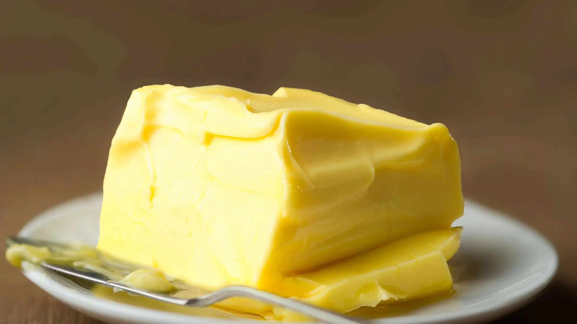Как размягчить сливочное масло. Масло сливочное на тайском unsalted. Unsalted Butter eack. Margarine Butter lard.