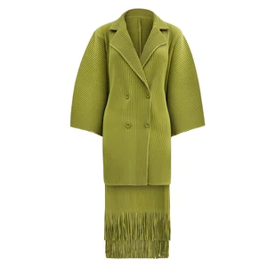 Women Clothing Wholesale Miyake Pleated Suit One Size Fits All Fringed Top and Skirt Two-Piece Set Formal Lady's Fashion Set