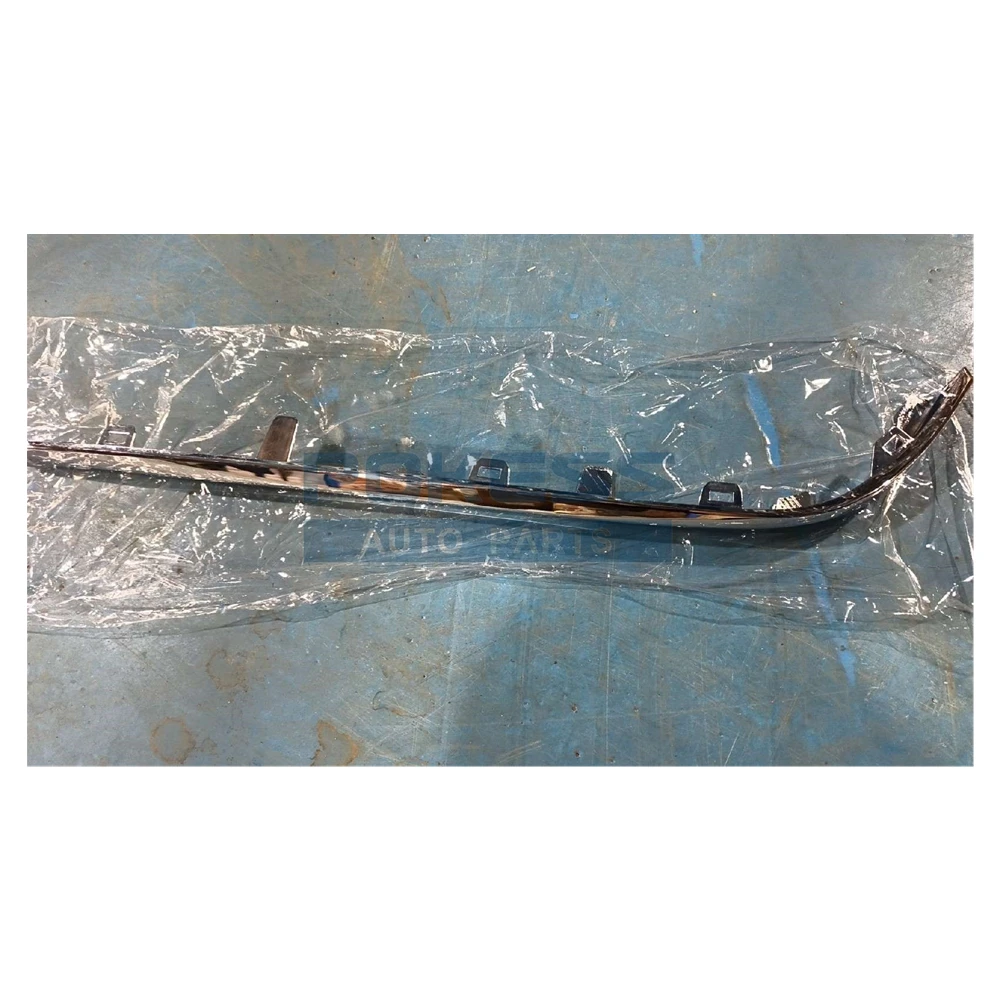 JL7Z17C830AD JL7B17C773ADSMAS Rear Bumper Trim Str