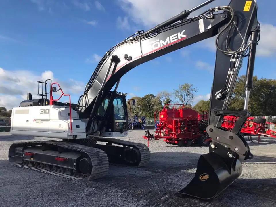Hidromek 310 LC Excavator 264 HP Engine 1.6 m Bucket Capacity Hydraulic Pump Bearing