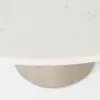Beige et blanc