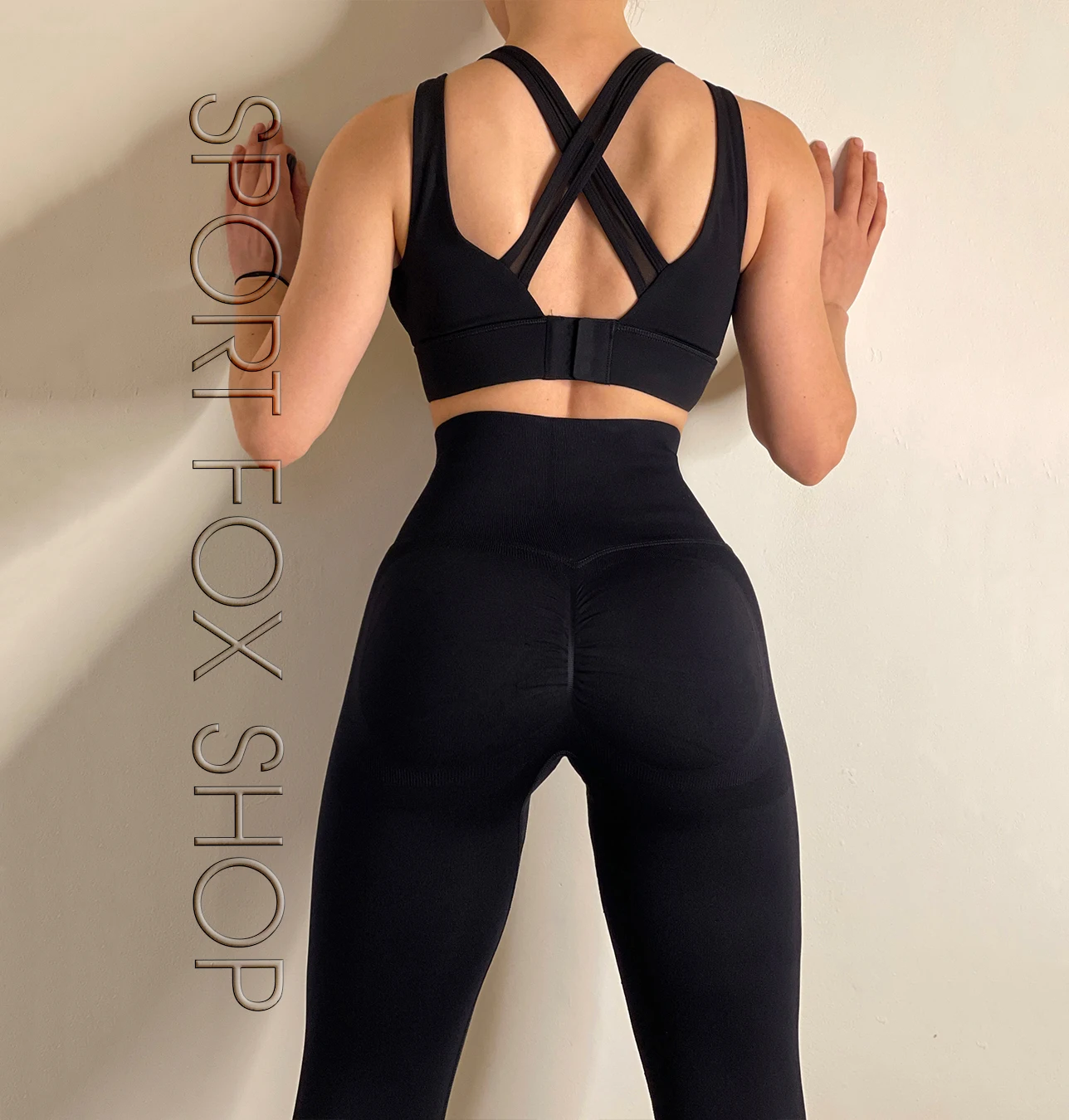 Custom White Twist Seamless Yoga Bra Crossed Back Halter Neck For Women