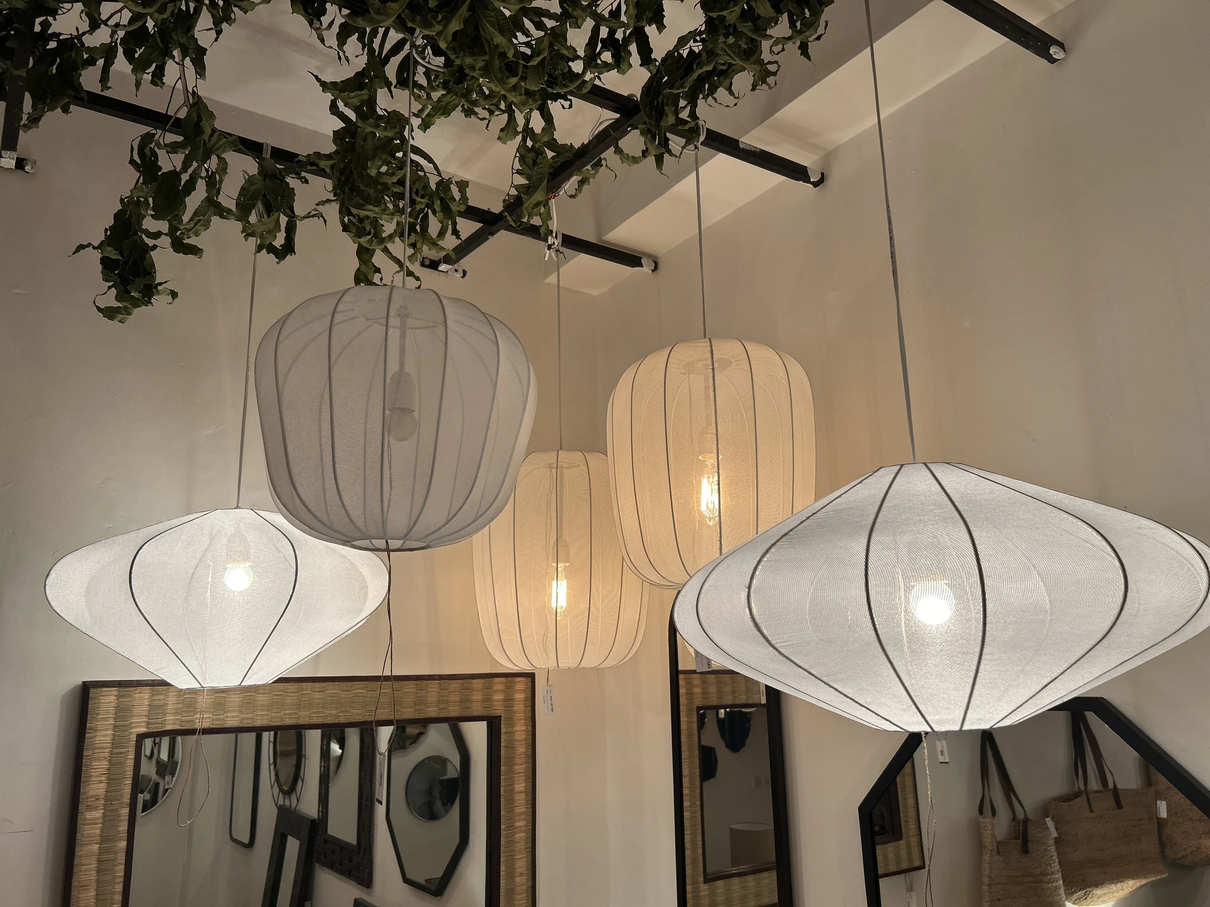 Artistic Nordic Modern Stylish Net Pendant Chandelier Luxury Functional Bulb Lighting for Living Room Hotel Room Home Use