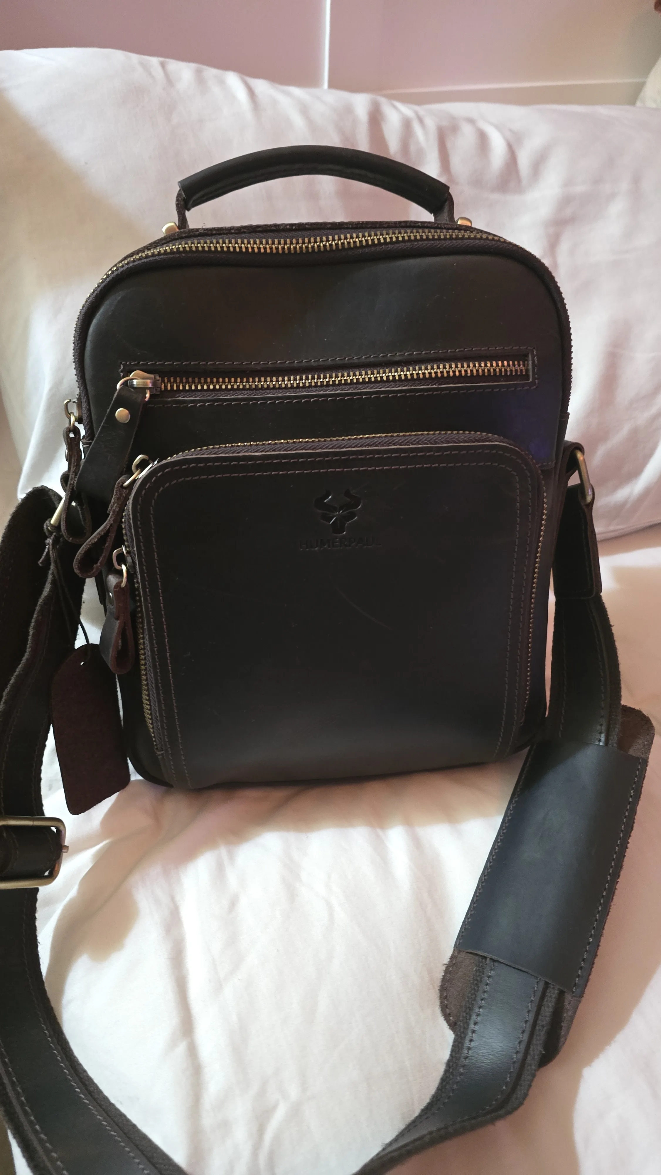 HUMERPAUL Vintage Waterproof Leather Crossbody Bag product description image